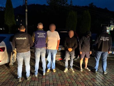 На Закарпатті викрили три схеми незаконного переправлення чоловіків через кордон