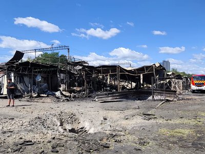 Ракетний удар РФ знищив склади з антикваріатом біля метро «Почайна» в Києві