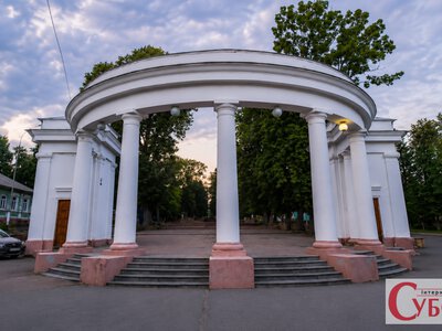 У Шодуарівському парку Житомира оновлять вхідну колонаду