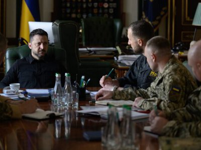 Фронт, ППО та асиметричні заходи протидії російській балістиці: Зеленський заслухав доповіді військового керівництва
