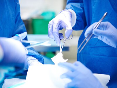 Лікарі у Рівному прооперували вагітну жінку з гострим апендицитом