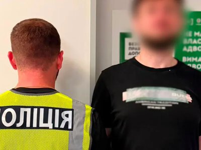 Вдарив ножем сусіда по готелю через помилку доньки - у Києві затримали чоловіка