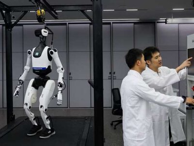 Пентагон даватиме дозвіл на ввезення до США гуманоїдів та роботів-собак