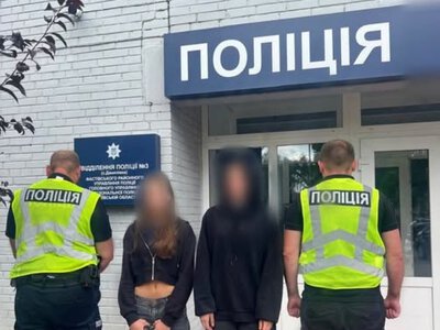 Танцювали під російську музику на тлі портретів Героїв: на Київщині розшукали двох 15-річних дівчат