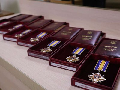 У Малинській громаді родинам 22 загиблих захисників вручили посмертні державні нагороди