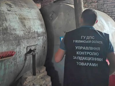 У Горохові викрили нелегальну АЗС: вилучили 20 тисяч літрів пального та обладнання