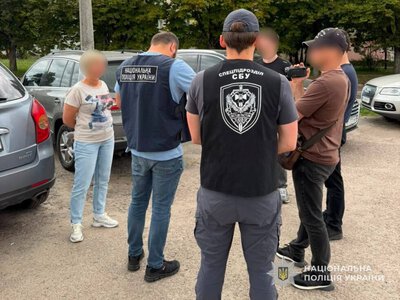 На Сумщині начальницю відділення рекрутингу підозрюють в отриманні хабарів від військових