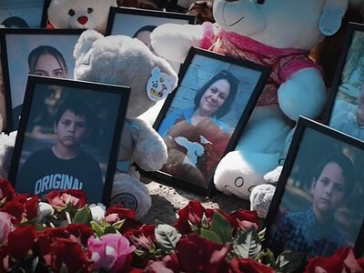 У Радушному вшанували пам'ять загиблої родини: старший син вижив - він служить у Миколаєві (відео)
