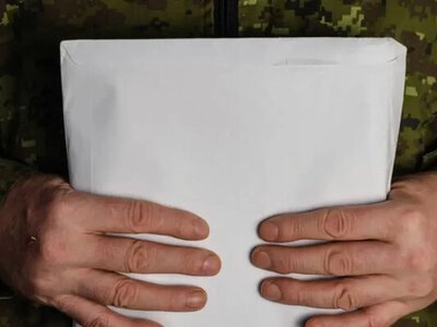 Чи вважається врученою повістка, залишена у дверях квартири: що каже закон 