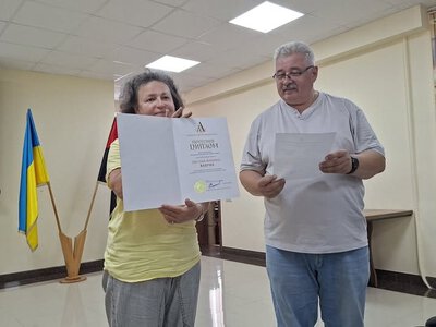 Головна зберігачка фондів Музею національно-визвольної боротьби Тернопільщини отримала відзнаку Національної академії мистецтв