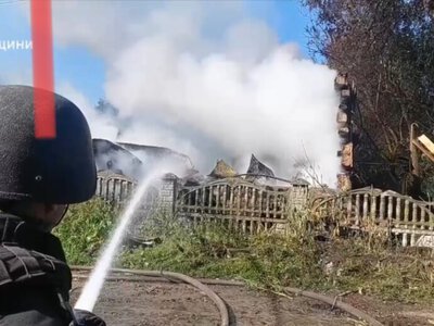На Шосткинщині рятувальники ліквідували пожежу в житловому секторі, спричинену ворожою атакою