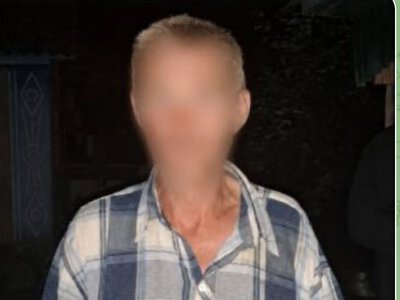 Батько-дизертир знущався із власних дітей