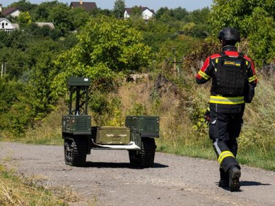 Вибух на полігоні у Хмельницькому: п'ятьох військових досі не знайшли, триває розмінування
