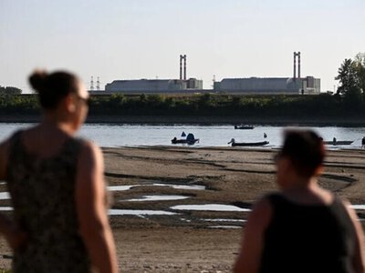 Через посуху Угорщина вперше зупиняє єдину атомну електростанцію