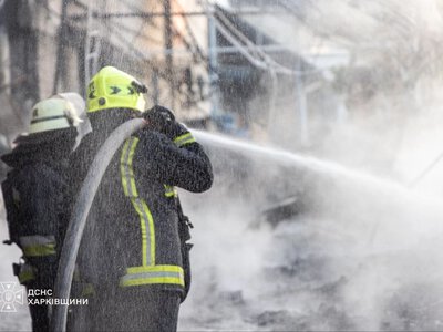 Дві пожежі, п’ятеро постраждалих, серед них діти і рятувальник на Харківщині