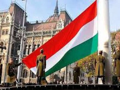 2 серпня в Угорщині призупиняють роботу АЕС «Пакш» через критичне падіння рівня води