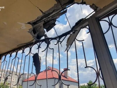 У Дар’ївці 69-річна жінка отримала тяжкі поранення через удар російського дрона