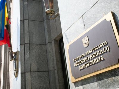 Литва вимагатиме від росії компенсації за пошкодження посольства у Києві