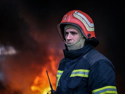 Армія РФ вдарила по терміналу «Нової пошти» у передмісті Харкова