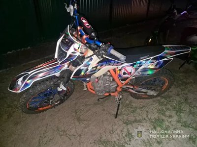 Калюжа крові на асфальті: на Волині травмувалася дитина-мотоцикліст