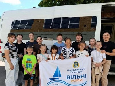 Понад 2000 кг речей видали переселенцям з Херсонщини у липні