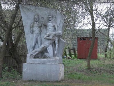 У селах Володимирської громади демонтують два радянських пам’ятники