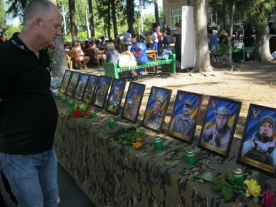 У Ротмістрівці вшанували пам'ять Героя України, льотчика Євгена Лисенка