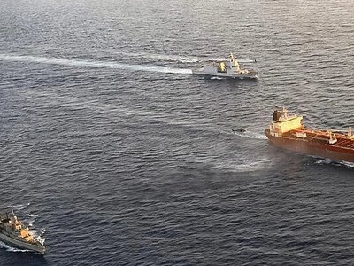 Італійські військові взяли на абордаж судно «тіньового флоту» РФ, — Reuters