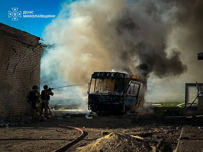 На Миколаївщині вогнеборці ліквідували пожежі, які виникали внаслідок російських дронових атак (ФОТО)
