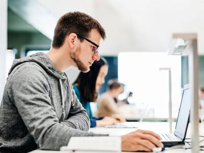 700 заявок, 11 випускників і 100% працевлаштування: в Україні запустили унікальну програму