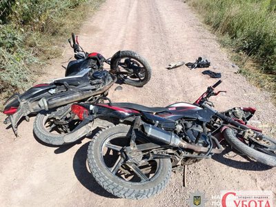 У Черняхівській та Оліївській громадах сталися ДТП з мотоциклами: серед постраждалих діти