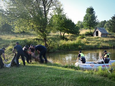 У селі Стара Красношора двоє чоловіків потонули під час відпочинку на ставку