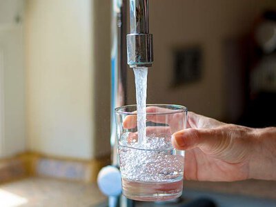 Знайшли відхилення: не рекомендують пити воду з крана у селищі під Харковом