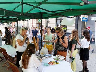 Тернопіль, Львів і навіть Токіо: стартує масштабний книгообмін «Книжкова площа-2026»
