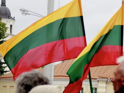 У Литві пропонують прибрати Ломоносова зі шкільної програми та додати Шевченка