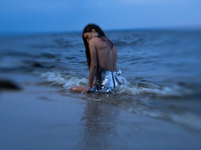 SUVOROVA випустила пісню «Залишився Крим» про кохання та спогади з дитинства