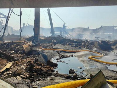 Російський удар знищив гуманітарну допомогу для маріупольців