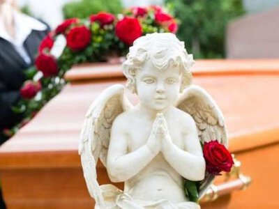 Під Кривим Рогом поховали подружжя та трьох дітей, убитих російською ракетою