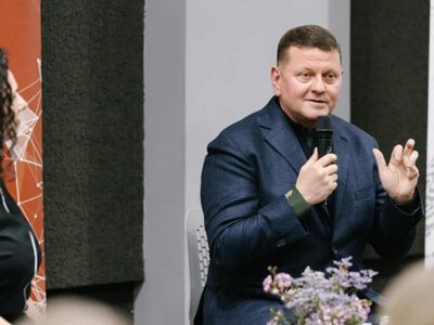 Ніколи ми в НАТО не вступимо: Залужний вважає, що Україні варто розвивати інші безпекові союзи