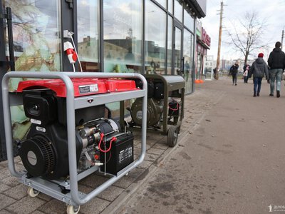 Швейцарія передала Чернігівщині понад 6 тонн генераторів