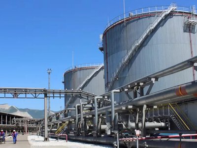 Перевезення російської нафти до Індії морем подорожчало на 50% — Reuters