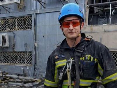 Від ліквідації наслідків обстрілів до порятунку людей: історія рятувальника