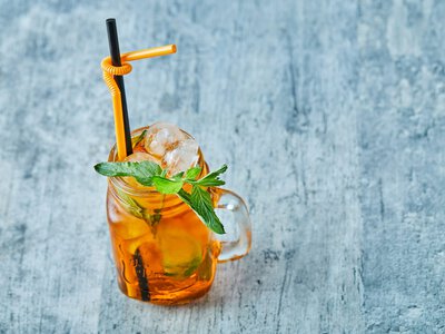 Як приготувати домашній Ice Tea: освіжаючий персиково-м’ятний чай