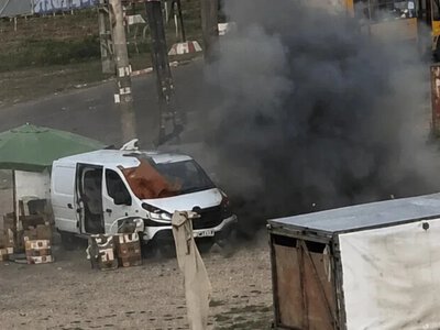 Російський дрон атакував цивільного у Херсоні: момент удару потрапив на відео