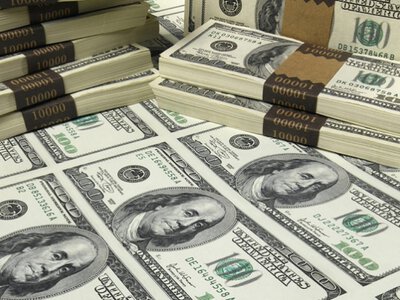 Долар дорожчає: вартість валюти в обмінниках на 4 серпня
