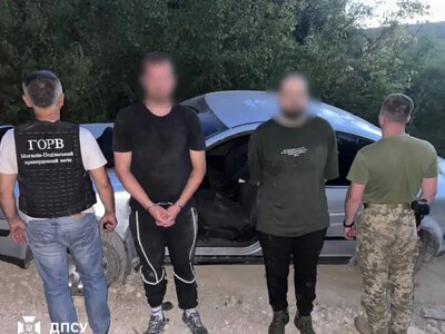 Двоє чоловіків, які намагалися прорватися до Молдови, напали на прикордонника