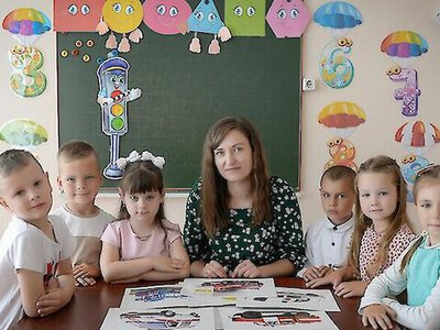 Оклад та надбавки: скільки отримують шкільні вчителі в Україні у серпні 2026 року