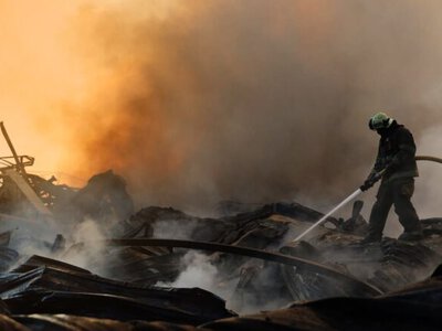 У Дніпрі через атаку рф повністю згорів склад виробника морозива Ласунка