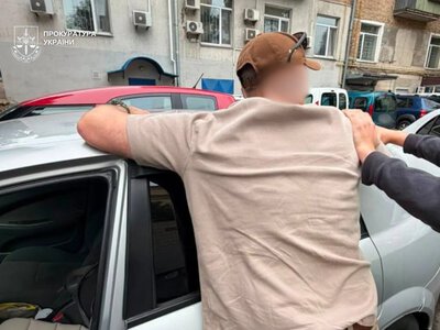 Пенсіонери в Києві віддали шахраям понад 12,5 млн грн під виглядом перевірки СБУ