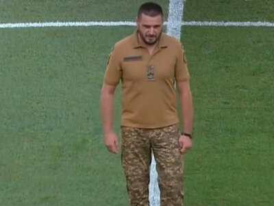 Ветеран вінницької «Червоної Калини» відкрив матч Прем’єр-ліги символічним ударом: історія воїна після полону